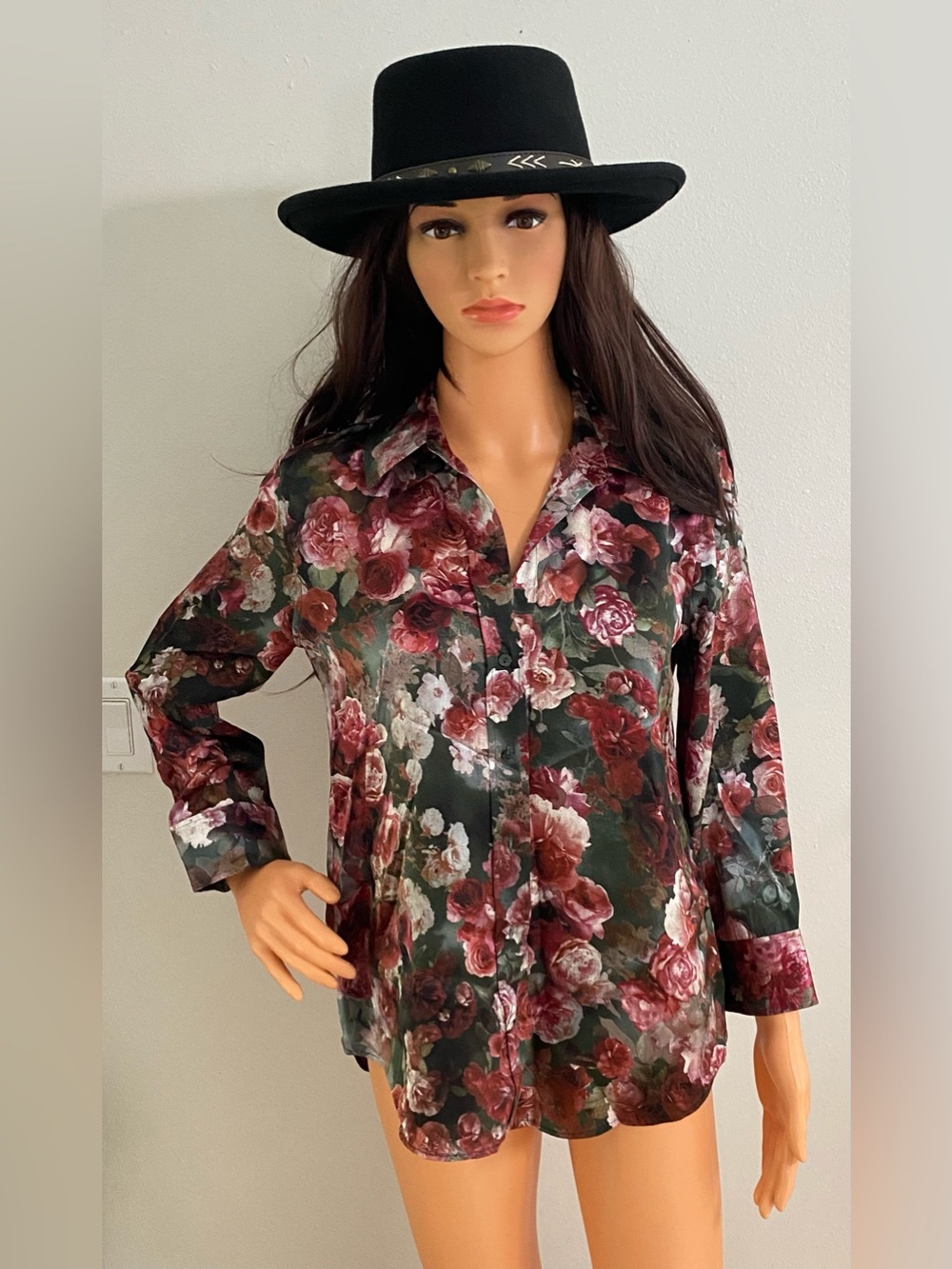NEW L'AGENCE MULTI FLORAL TYLER SILK BUTTON DOWN BLOUSE - Picture 2 of 15